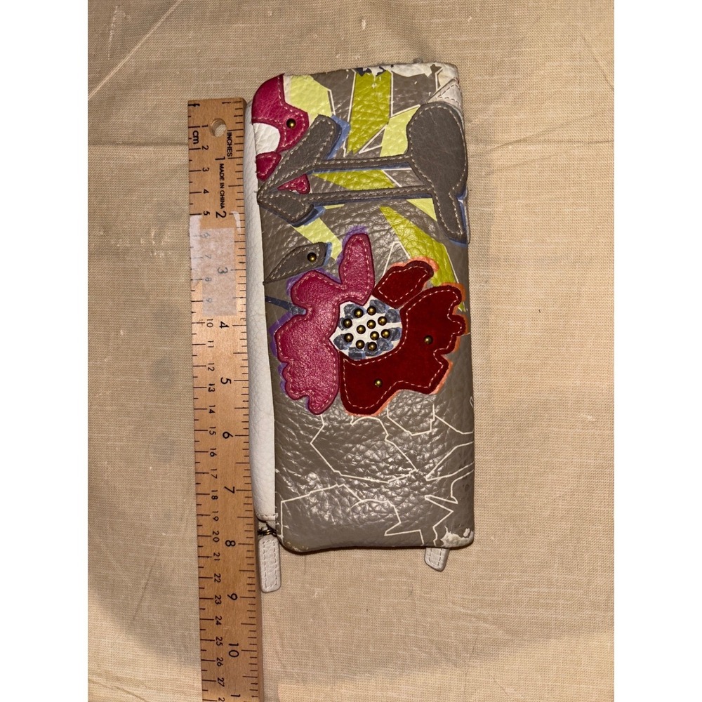 Fossil Floral Wallet Wristlet Clutch Beige White Multicolor Leather Snap Closure